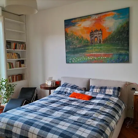 Stanza Nr 4 In Incantevole In Zona Solari Milan